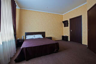 Гостиница Прованс Краснодар Двухместный номер с 1 кроватью или 2 отдельными кроватями-4